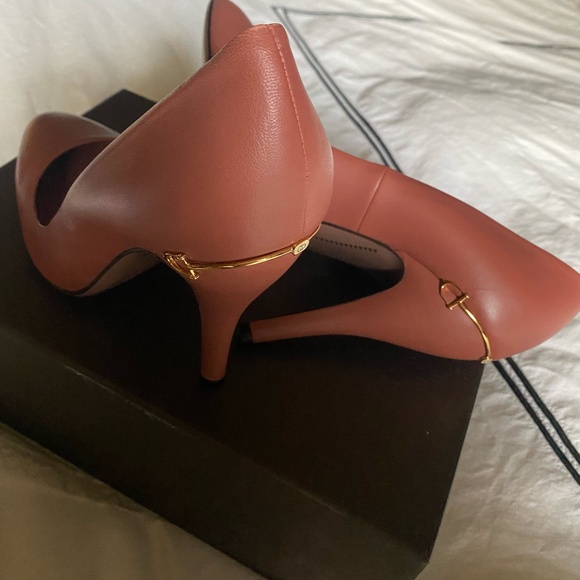 NIB Gucci Horsebit Gold Accent Leather Pumps Heels Women's Size: 39.5 Neutral - Picture 5 of 9
